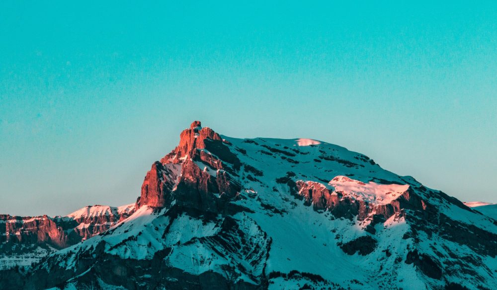 Papier Peint Panoramique Montagne Enneigée Coucher de Soleil Alpine